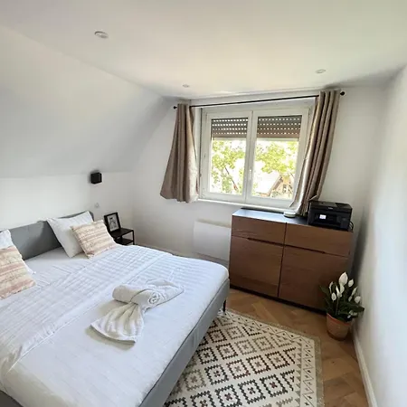 Soh Rent Maison - Piscine Proche Strasbourg - Tv - Wifi - Parking Ferienhaus