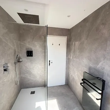 Soh Rent Maison - Piscine Proche Strasbourg - Tv - Wifi - Parking Ferienhaus *